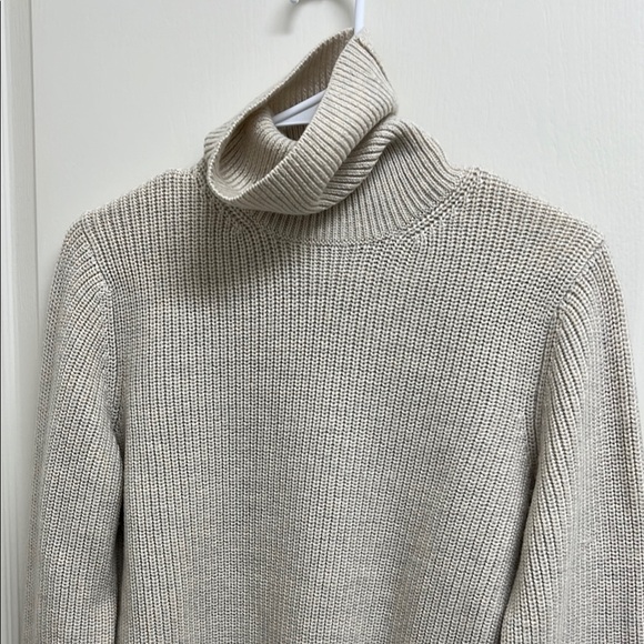 Aritzia Wilfred Free Laurel 100% Wool Turtleneck | Size M Birch - Picture 7 of 12